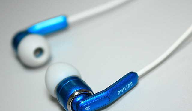 安いのに良い音のイヤホン　PHILLIPS SHE9710シリーズ