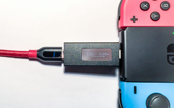 Joy-Con充電コントローラの計測